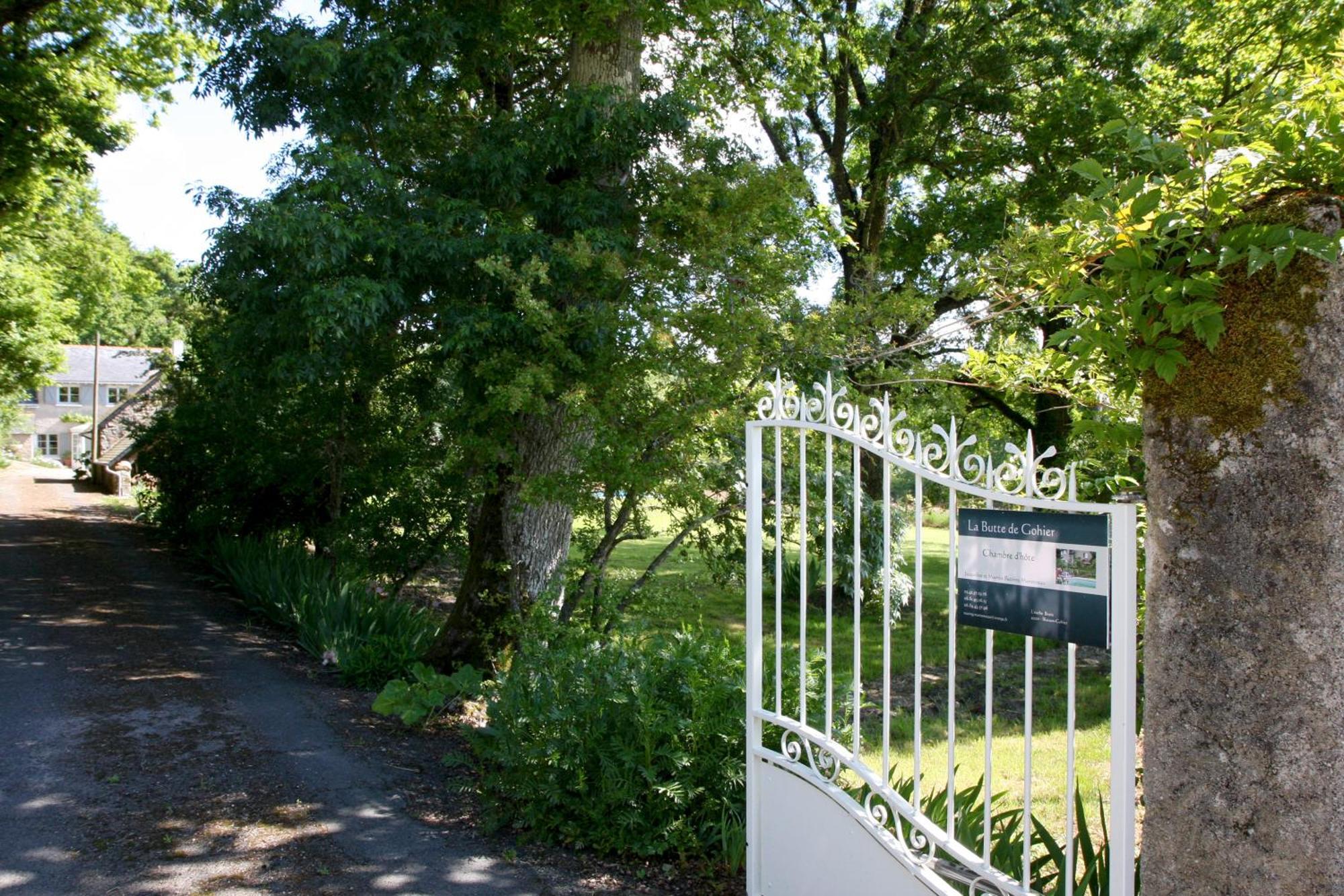 Bed and Breakfast La Butte De Gohier Blaison Exterior foto